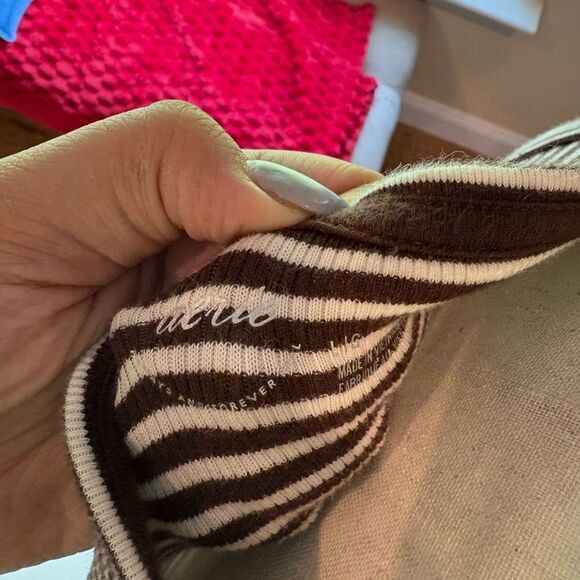 American Eagle “ Tuck it in” Henley Brown and White Women's Tank Top NWOT - Picture 3 of 6